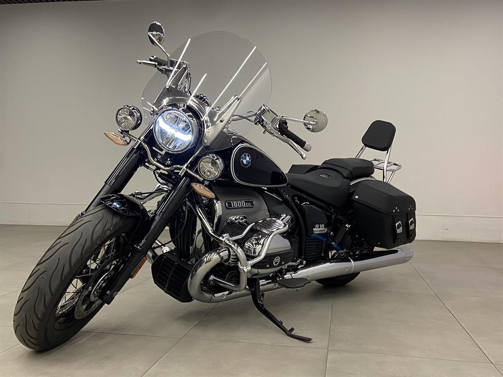 Мотоцикл BMW Motorrad R 18 Classic I поколение R 18 Classic Base Чёрный 2021 с пробегом 1 763 км