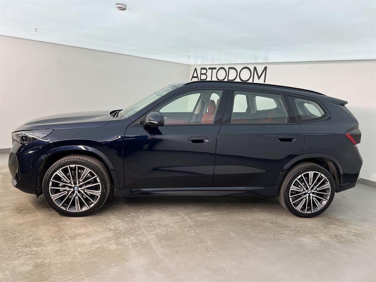 Автомобиль BMW X1 III поколение (U11) 2.0 AMT 4WD (204 л.с.) XDrive25Li X Design Package Чёрный 2025 