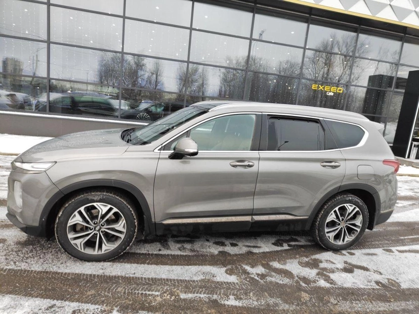 Автомобиль Hyundai Santa Fe IV поколение (TM) 2.2d AT 4WD (200 л.с.) High-Tech 7 мест + Exclusive Серый 2019 с пробегом 81 852 км