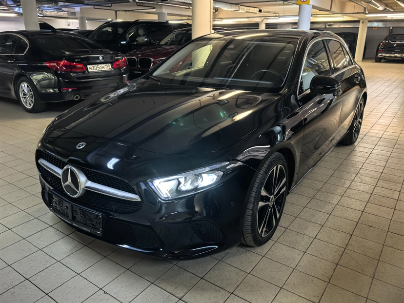 Автомобиль Mercedes-Benz A-Класс IV поколение (W177) 180 1.3 AMT (136 л.с.) Base Чёрный 2020 с пробегом 41 900 км