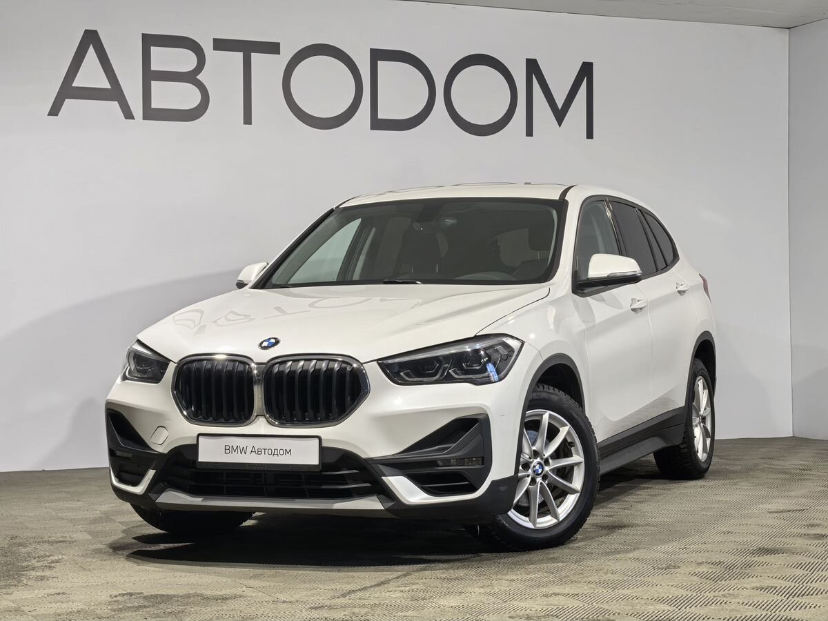 Автомобиль BMW X1 II (F48) [рестайлинг] 1.5 AMT (140 л.с.) SE Белый 2019 с пробегом 68 048 км