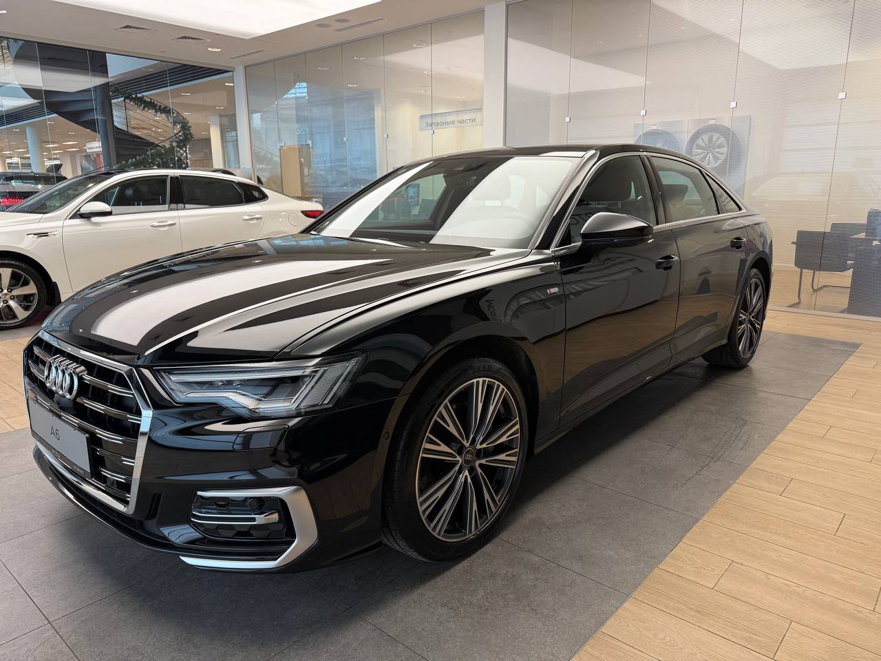 Автомобиль Audi A6 V (C8) [рестайлинг] 2.0 AMT 4WD (245 л.с.) Premium Elegant Чёрный 2025 