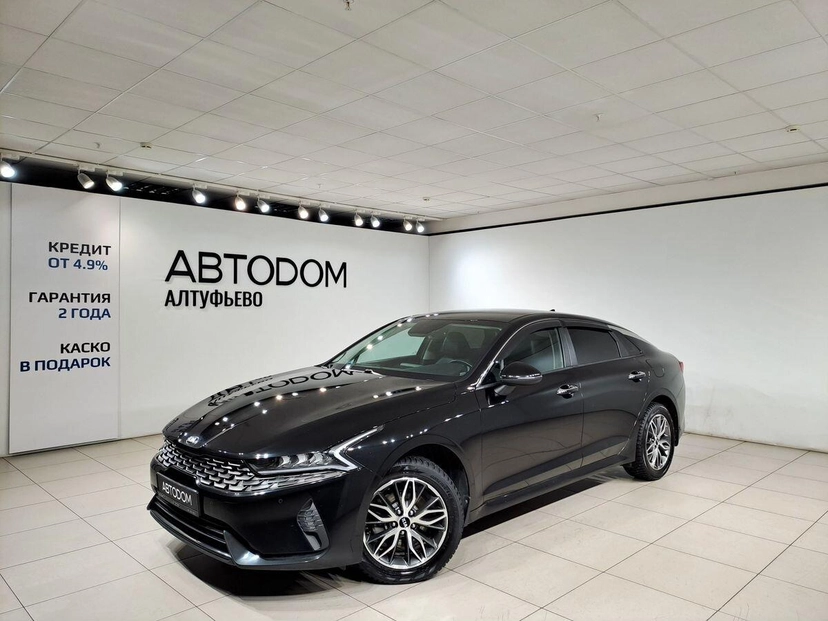 Автомобиль Kia K5 III поколение 2.0 AT (150 л.с.) Luxe (2020-2021) Чёрный 2021 с пробегом 80 000 км