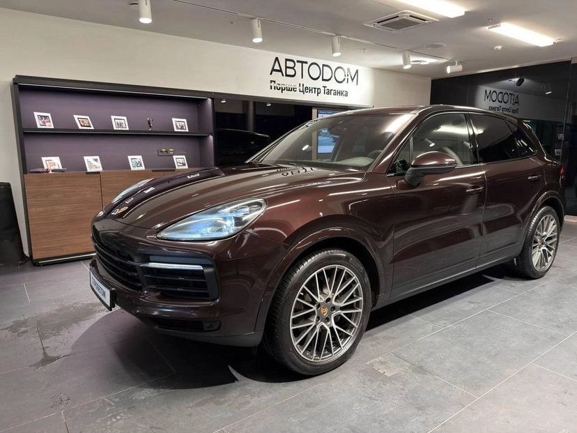 Автомобиль Porsche Cayenne III поколение 3.0 AT 4WD (340 л.с.) Base Коричневый 2019 с пробегом 92 655 км