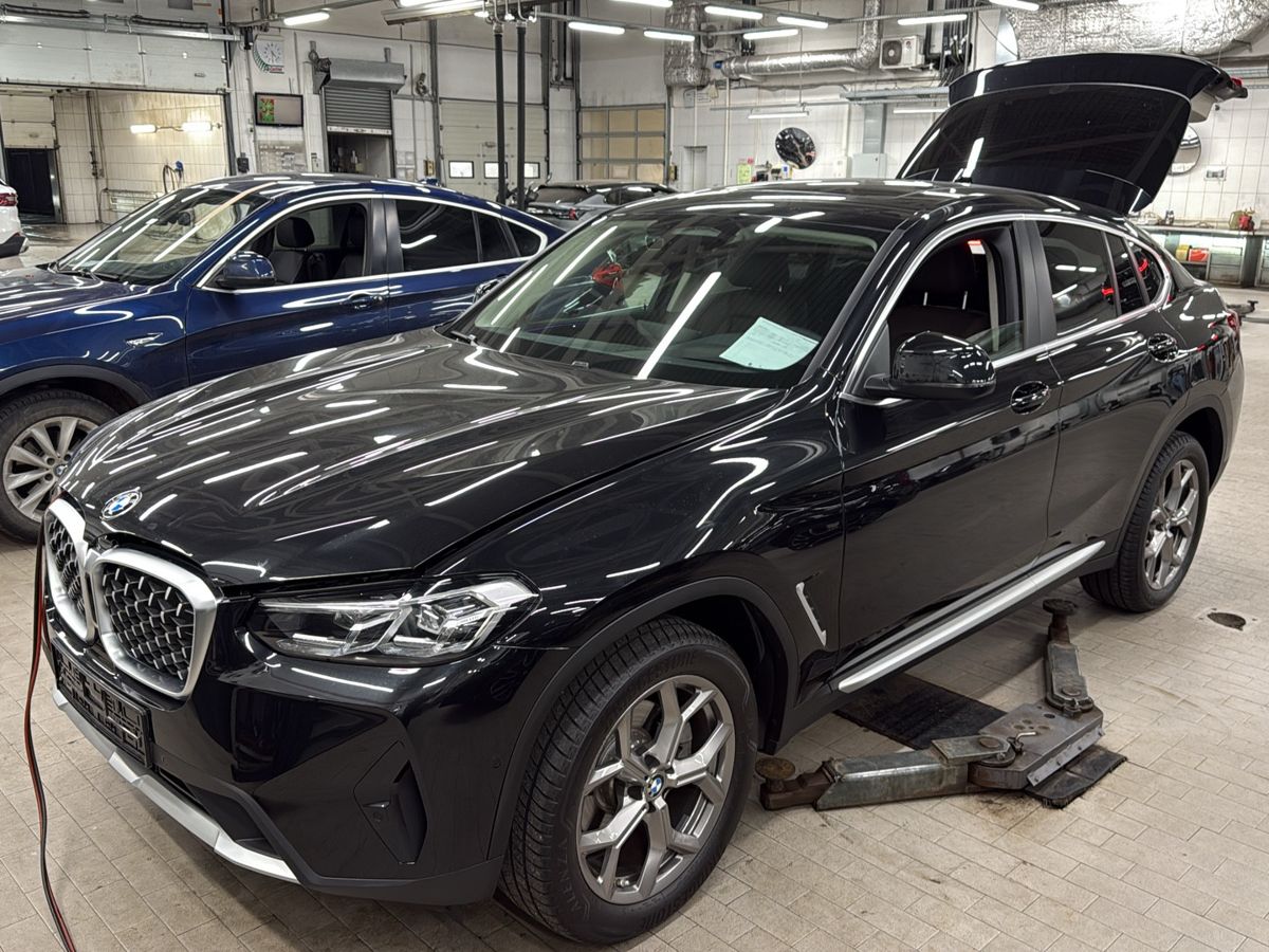 BMW X4 II (G02) [рестайлинг] 2.0 AT 4WD (184 л.с.) Lifestyle Чёрный 2021 с пробегом 4 100 км