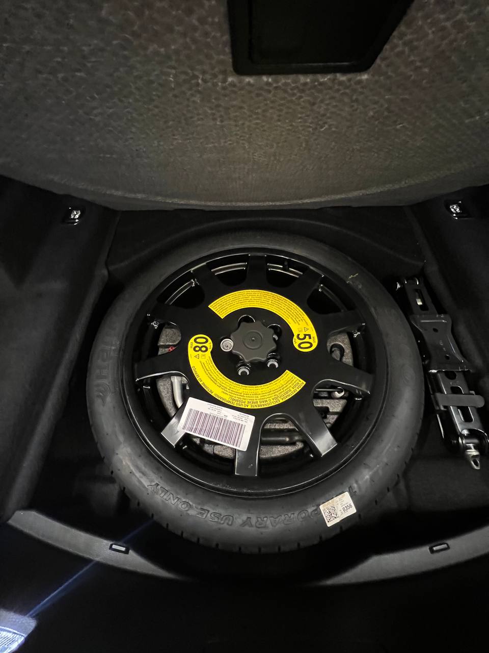 Автомобиль Audi S8 IV (D5) [рестайлинг] 4.0 AT 4WD (571 л.с.) S8 TFSI Серый 2025 