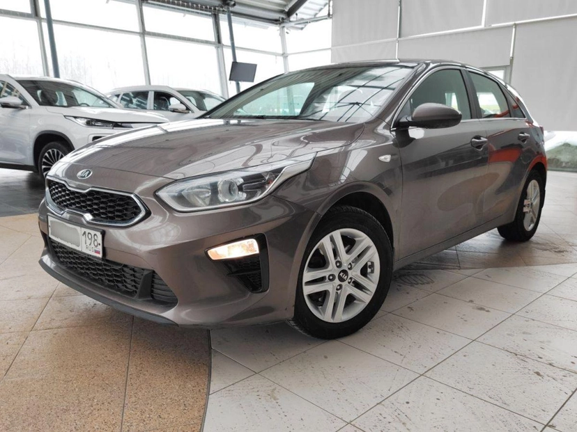 Автомобиль Kia Ceed III поколение 1.6 AT (128 л.с.) Luxe Коричневый 2018 с пробегом 116 797 км