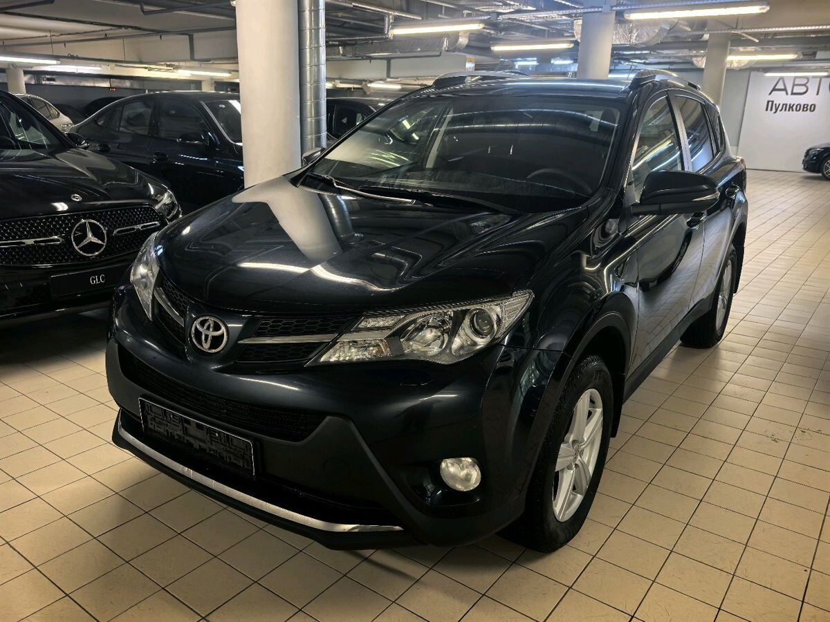 Автомобиль Toyota RAV4 IV поколение (XA40) 2.0 CVT 4WD (146 л.с.) Комфорт Плюс Серый 2015 с пробегом 142 018 км