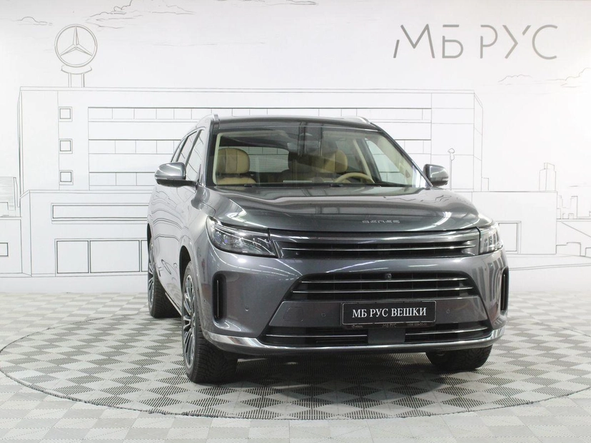 Автомобиль Seres M7 I поколение 1.5hyb AT 4WD (439 л.с.) Premium 6 мест Серый 2024 с пробегом 32 994 км