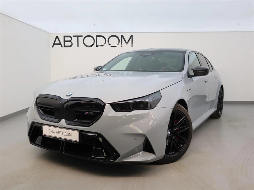 Автомобиль BMW M5 VII поколение (G90) 4.4hyb AT 4WD (727 л.с.) M5 Серый 2025