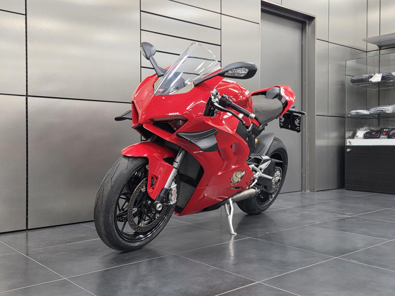Мотоцикл Ducati Panigale V4 S II поколение Panigale V4 S Base Красный 2020 с пробегом 6 933 км