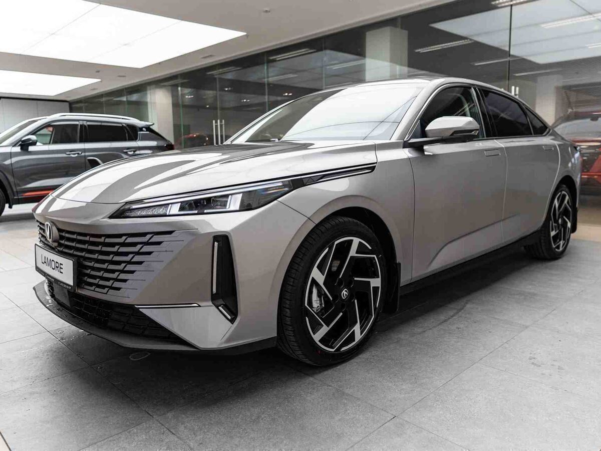 Автомобиль Changan Lamore I поколение 1.5 AMT (181 л.с.) Tech Серый 2024 