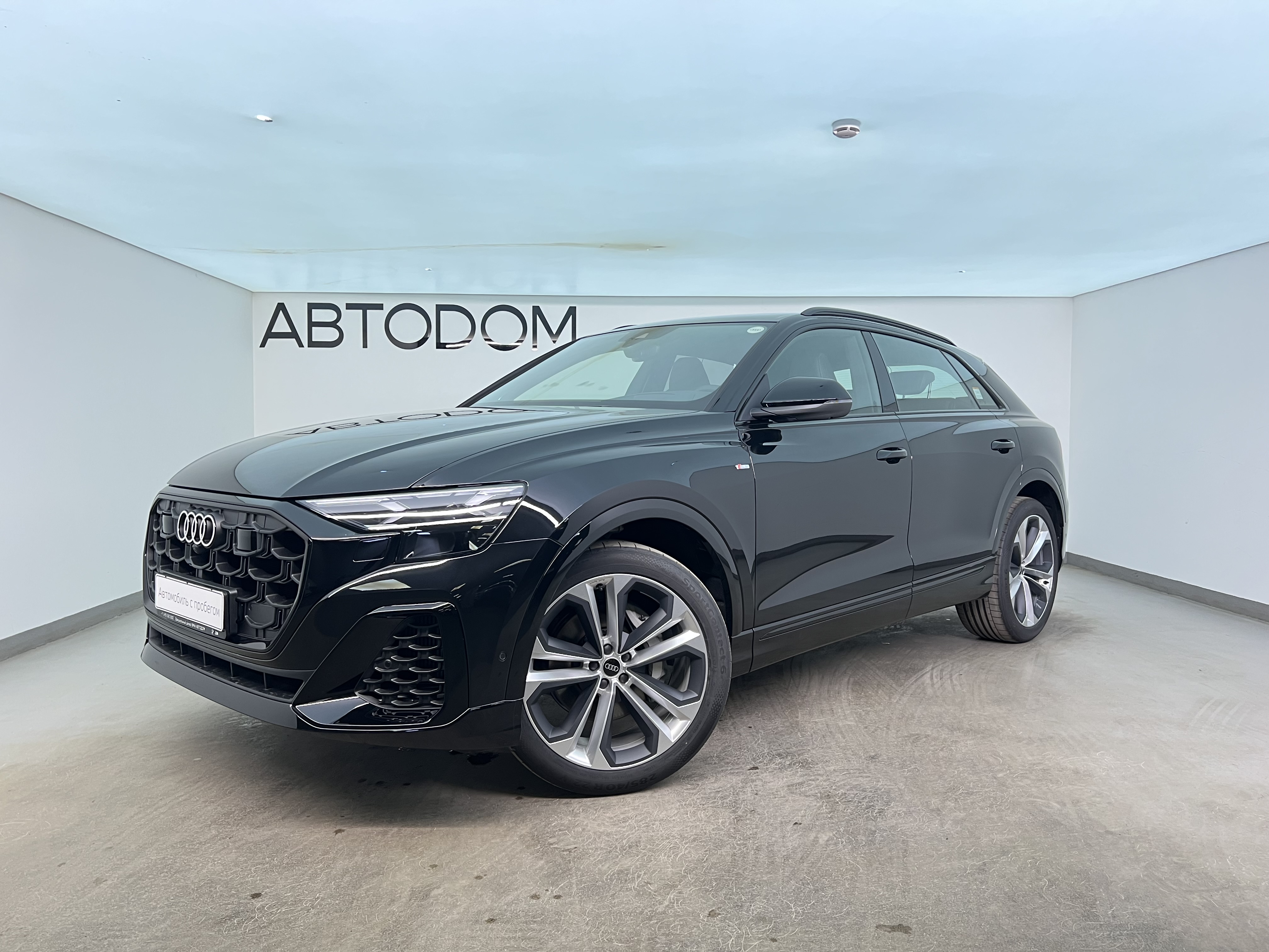 Audi Q8 I (4M) [рестайлинг] 3.0 AT 4WD (340 л.с.) 55 ТФСИ Кватро типтроник Чёрный 2025 