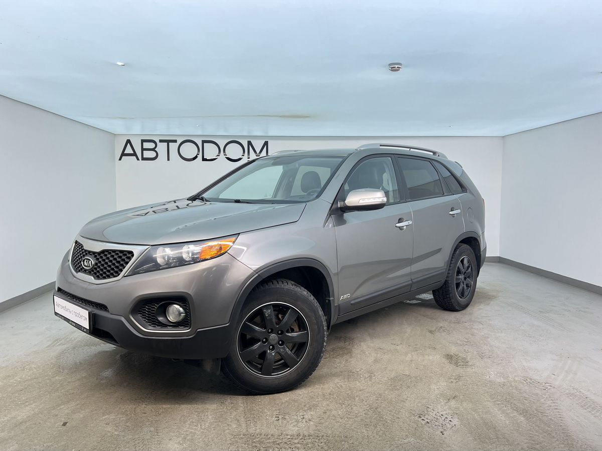 Автомобиль Kia Sorento II [рестайлинг] 2.4 AT 4WD (175 л.с.) Base Серый 2012 с пробегом 196 069 км