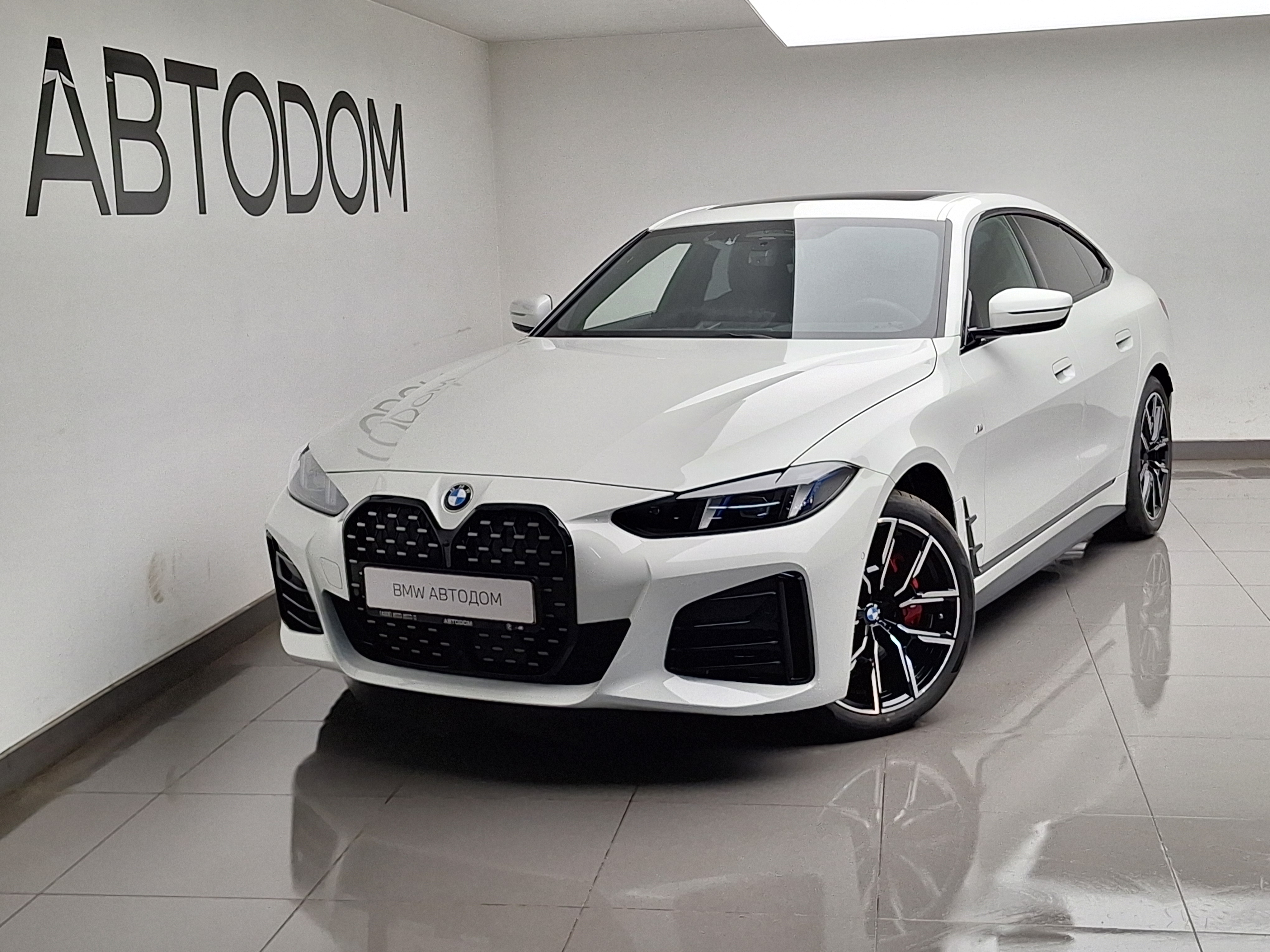 Автомобиль BMW 4 серии II (G22/G23/G26) [рестайлинг] 2.0 AT (184 л.с.) Base Белый 2025 