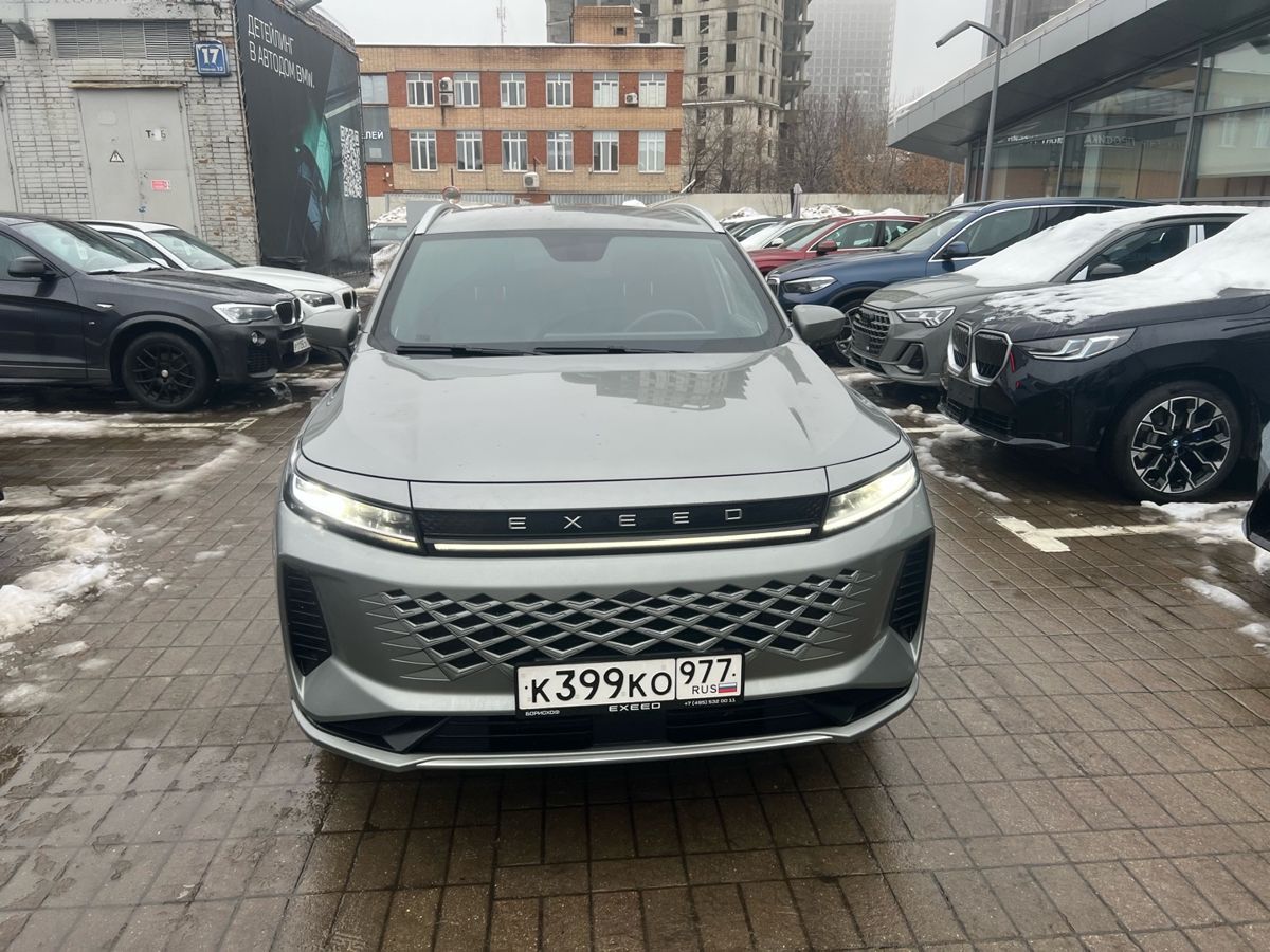 Автомобиль EXEED LX I [2-й рестайлинг] 1.5 CVT (147 л.с.) Business Серый 2024 с пробегом 12 709 км