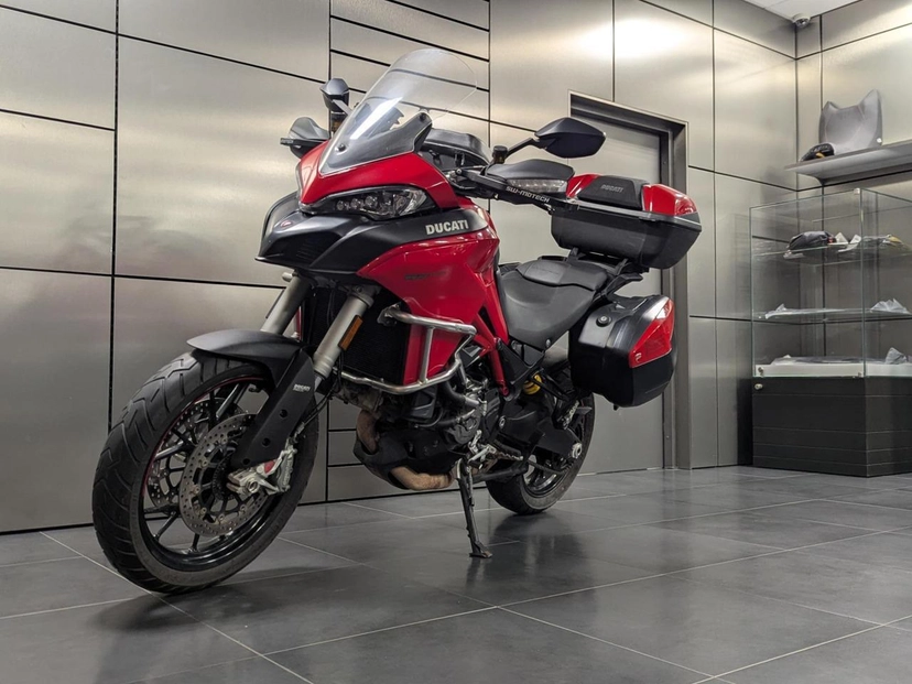 Мотоцикл Ducati Multistrada 950 S I поколение Multistrada 950 S Base Красный 2020 с пробегом 30 600 км