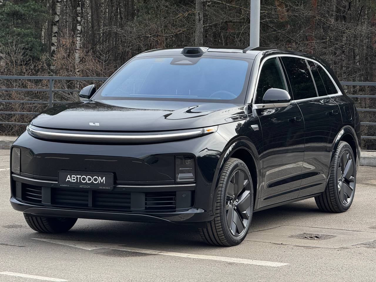 Автомобиль LiXiang L7 I [рестайлинг] 52.3 kWh 1.5hyb AT 4WD (449 л.с.) Ultra Чёрный 2025 
