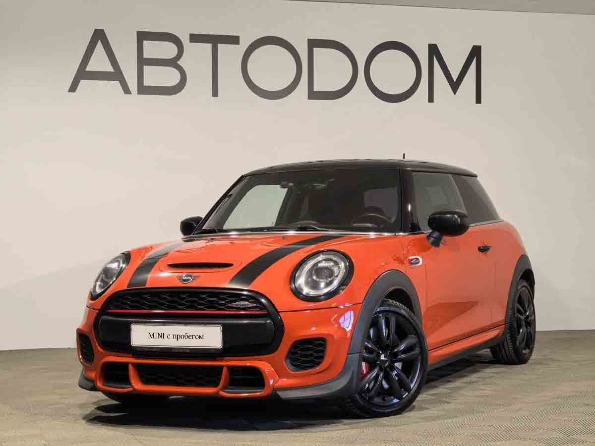 MINI Hatch III (F55/F56) [рестайлинг] JCW 2.0 AT (231 л.с.) John Cooper Works Оранжевый 2021 с пробегом 66 563 км
