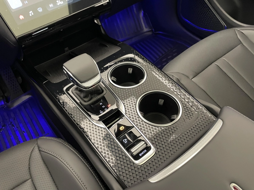 Автомобиль Hongqi HS3 I поколение 1.5 AMT (156 л.с.) Comfort Белый 2025