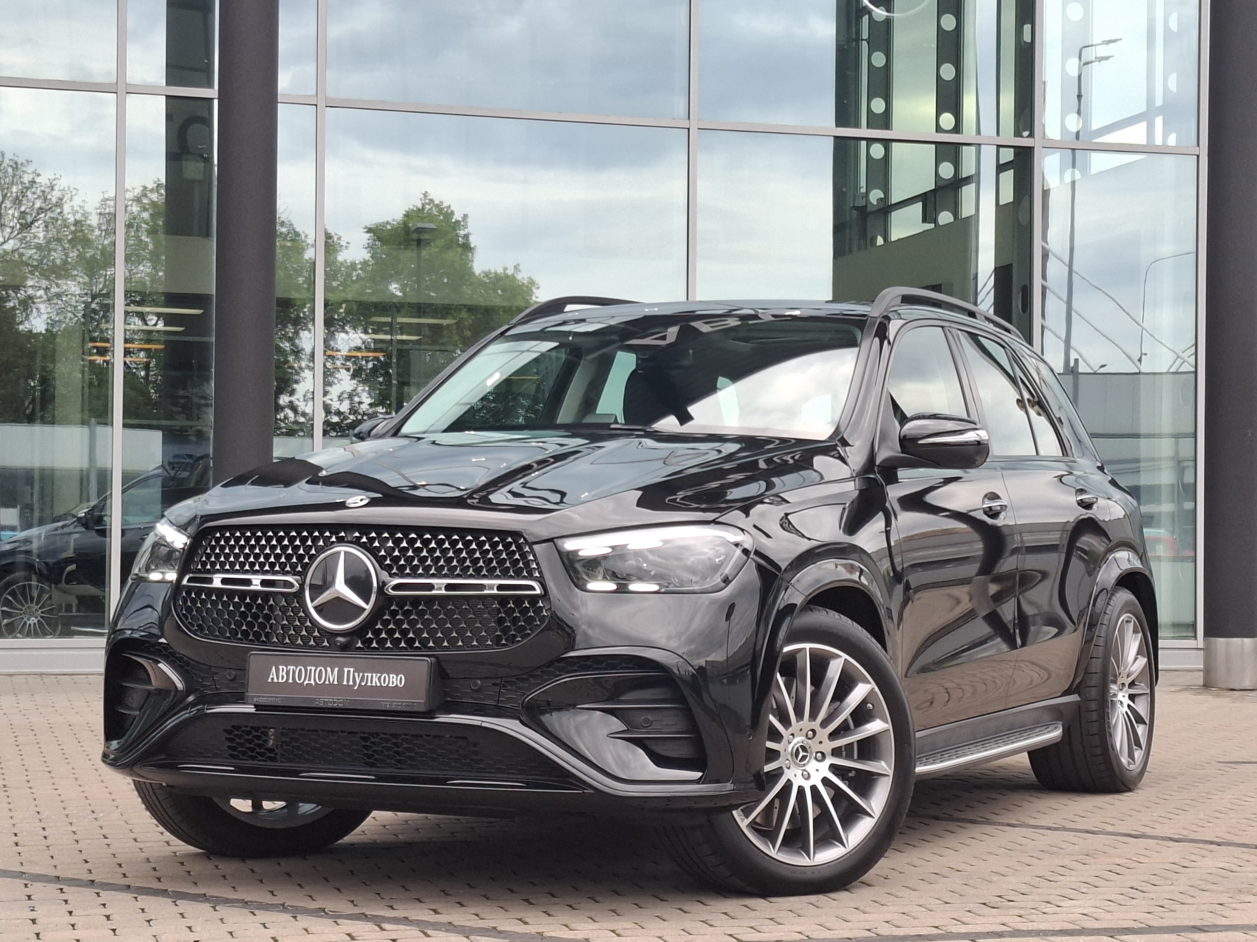Mercedes-Benz GLE II (V167) [2-й рестайлинг] 3.0 AT 4Matic (381 л.с.) 450 4MATIC Чёрный 2026 