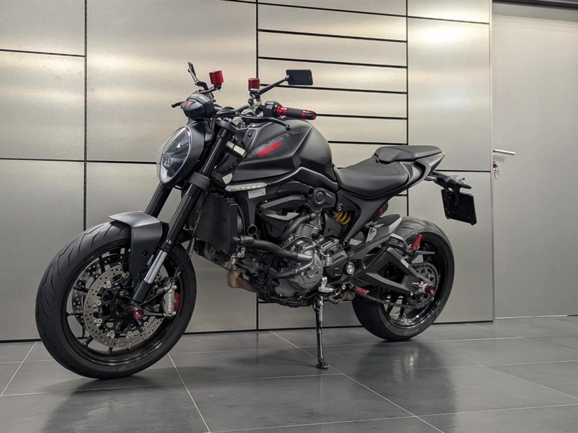 Мотоцикл Ducati Monster 937 + I поколение Monster 937 + Base Чёрный 2021 с пробегом 13 272 км