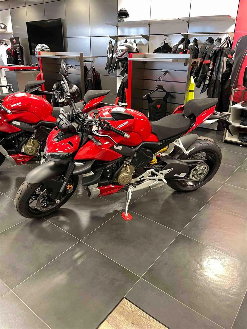 Мотоцикл Ducati Streetfighter V4 I поколение Streetfighter V4 Base Красный 2022 