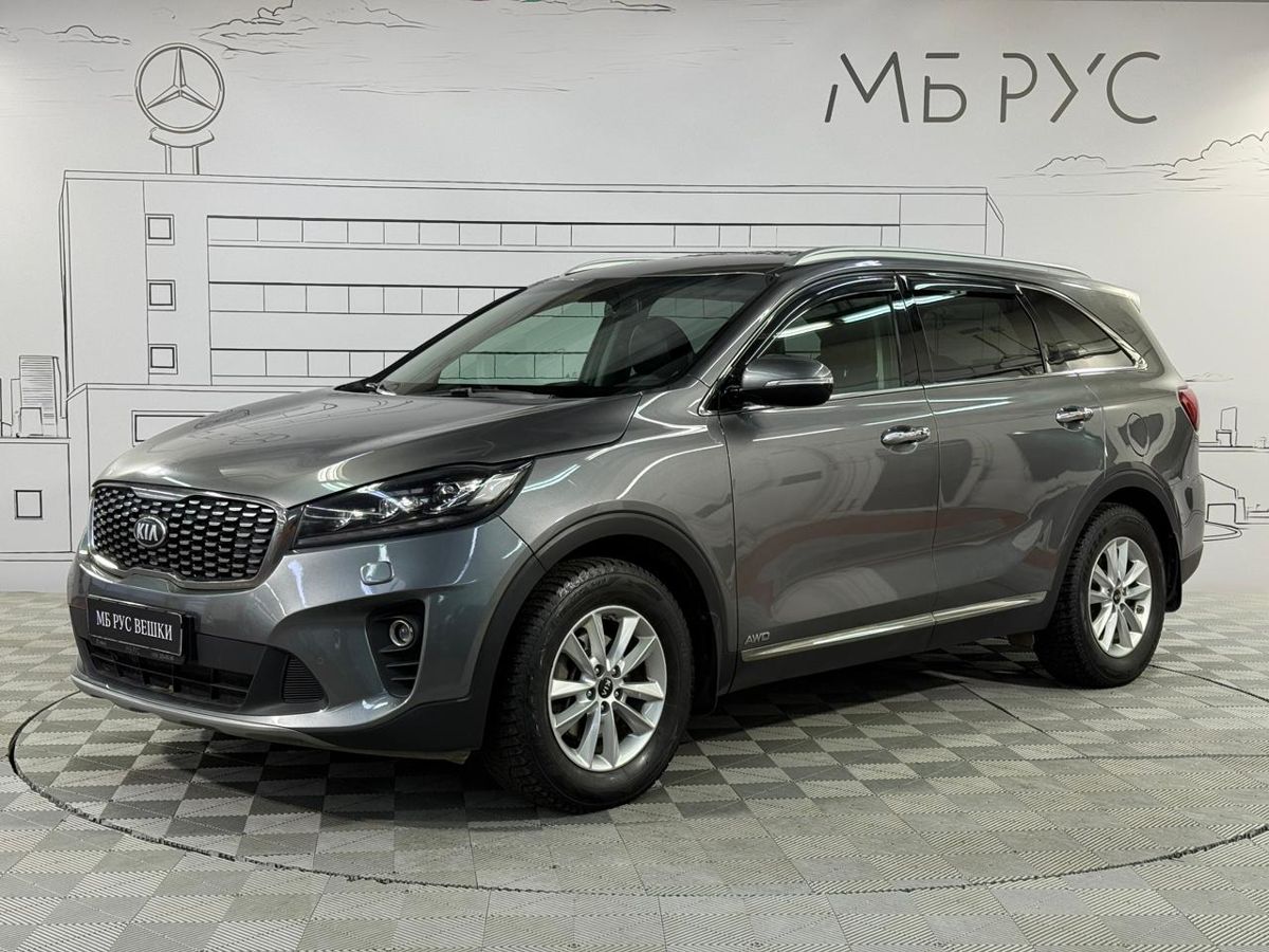 Автомобиль Kia Sorento III [рестайлинг] 2.2d AT 4WD (200 л.с.) Luxe Серый 2018 с пробегом 158 000 км
