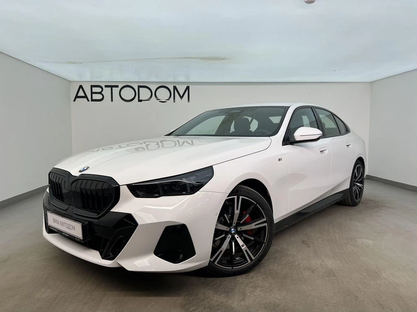 Автомобиль BMW 5 серии VIII поколение (G60) 2.0d AT 4WD (197 л.с.) Base Белый 2025 с пробегом 6 220 км