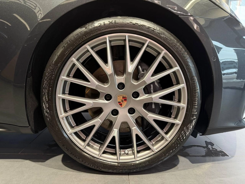 Автомобиль Porsche Panamera III поколение 2.9 AMT (353 л.с.) Base Серый