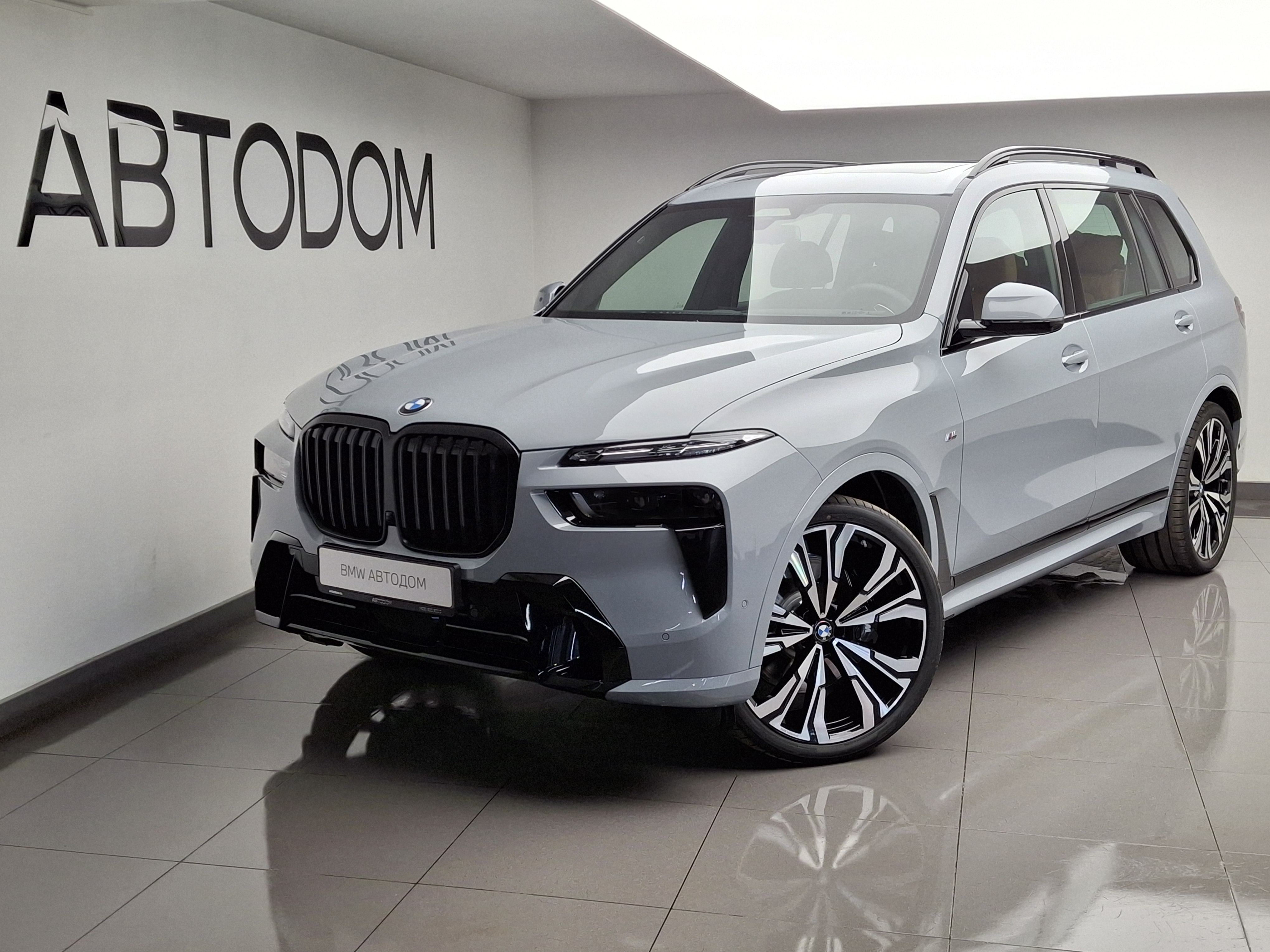 BMW X7 I (G07) [рестайлинг] 3.0d AT 4WD (340 л.с.) xDrive40d Серый 2026 