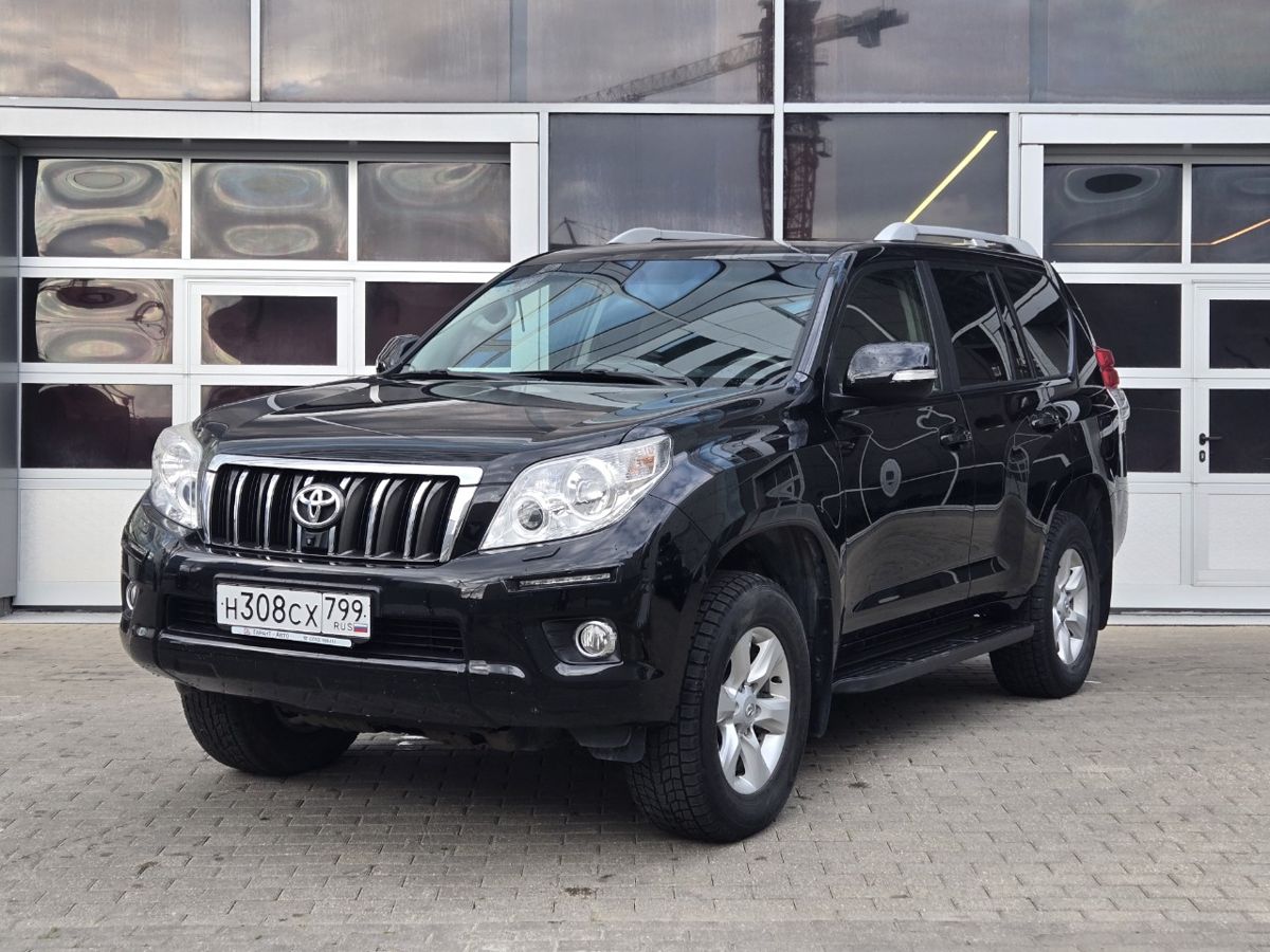 Toyota Land Cruiser Prado IV поколение (J150) 4.0 AT 4WD (282 л.с.) Престиж Чёрный 2013 с пробегом 105 558 км