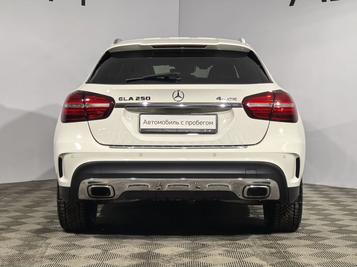 Автомобиль Mercedes-Benz GLA I (X156) [рестайлинг] 250 2.0 AMT 4Matic (211 л.с.) Особая серия Белый 2017 с пробегом 63 079 км