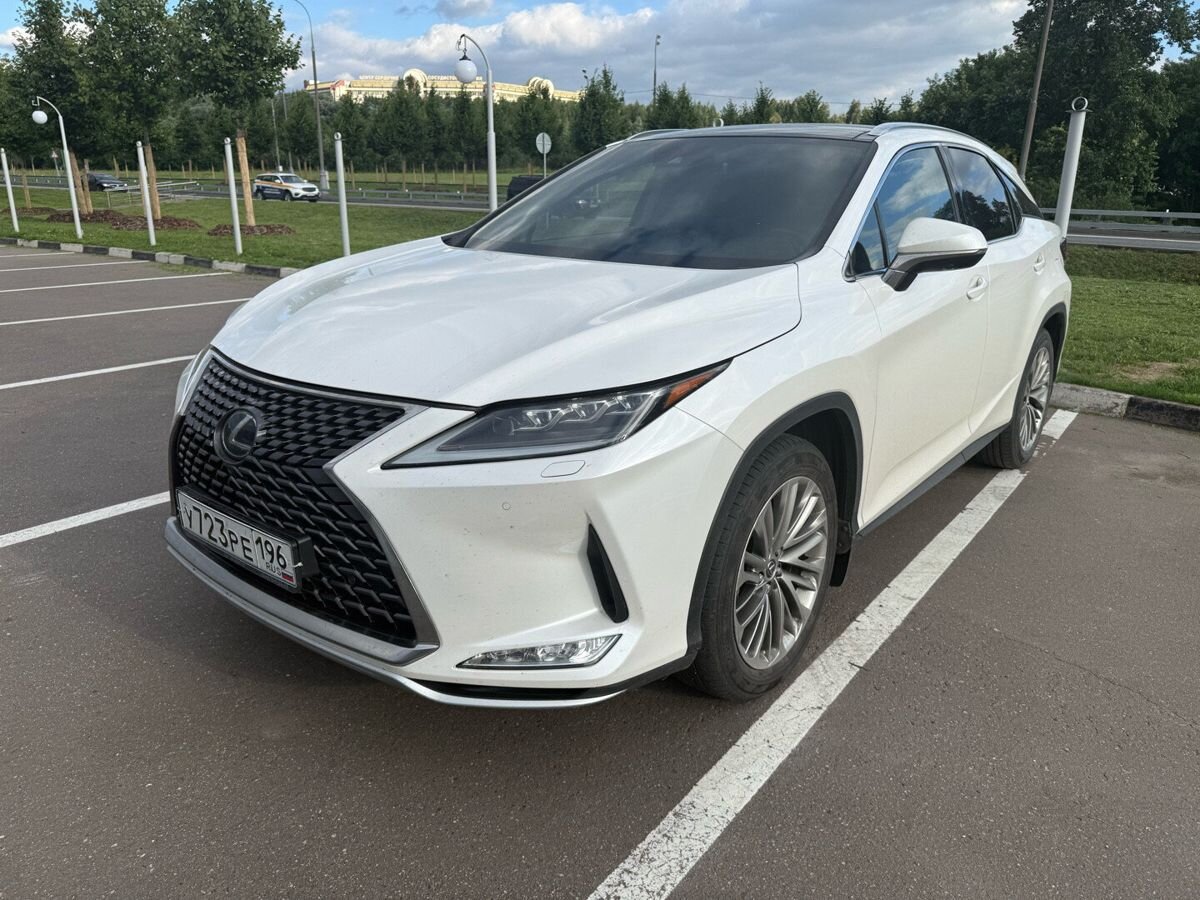 Lexus RX IV [рестайлинг] 2.0 AT 4WD (238 л.с.) Luxury Белый 2021 с пробегом 56 462 км