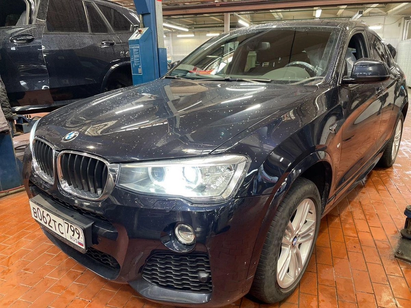 Автомобиль BMW X4 I поколение (F26) 2.0d AT 4WD (190 л.с.) M Sport Локальная сборка Чёрный 2015 с пробегом 76 976 км