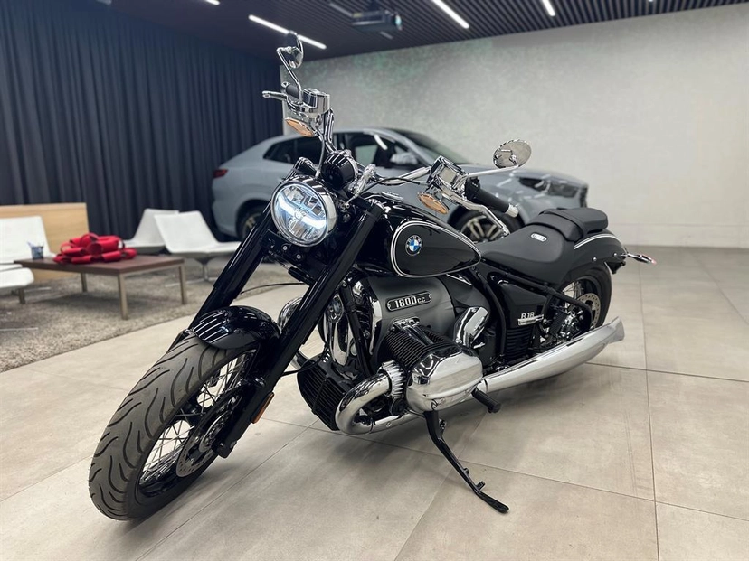 Мотоцикл BMW Motorrad R 18 I поколение R 18 Base Чёрный 2024 с пробегом 90 км