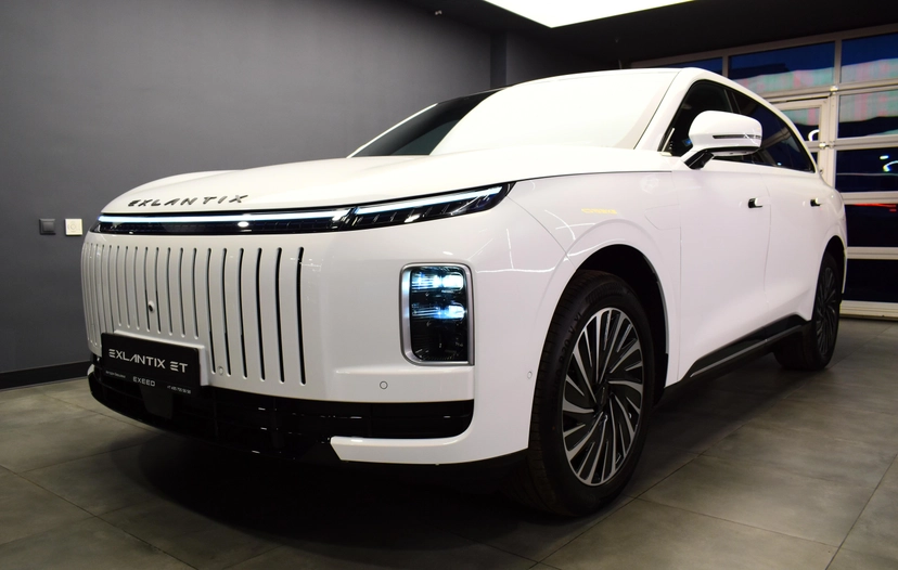 Автомобиль EXEED EXLANTIX ET I поколение 1.5hyb AT 4WD (469 л.с.) Top Белый 2025