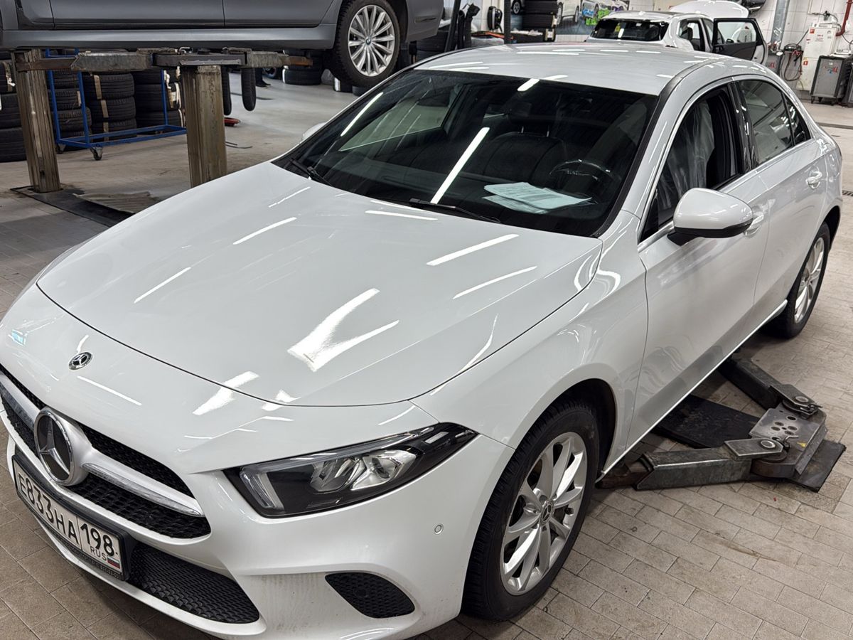 Автомобиль Mercedes-Benz A-Класс IV поколение (W177) 200 1.3 AMT (150 л.с.) Progressive Белый 2019 с пробегом 47 574 км