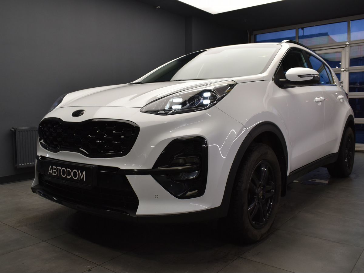 Автомобиль Kia Sportage IV [рестайлинг] 2.0 AT 4WD (150 л.с.) Prestige Black Edition Белый 2021 с пробегом 54 000 км