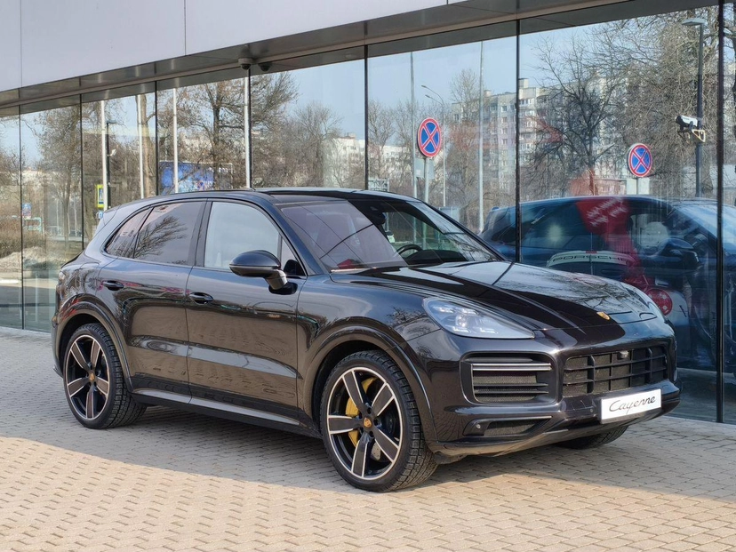 Автомобиль Porsche Cayenne III поколение Turbo 4.0 AT 4WD (550 л.с.) Turbo Чёрный 2019 с пробегом 79 473 км