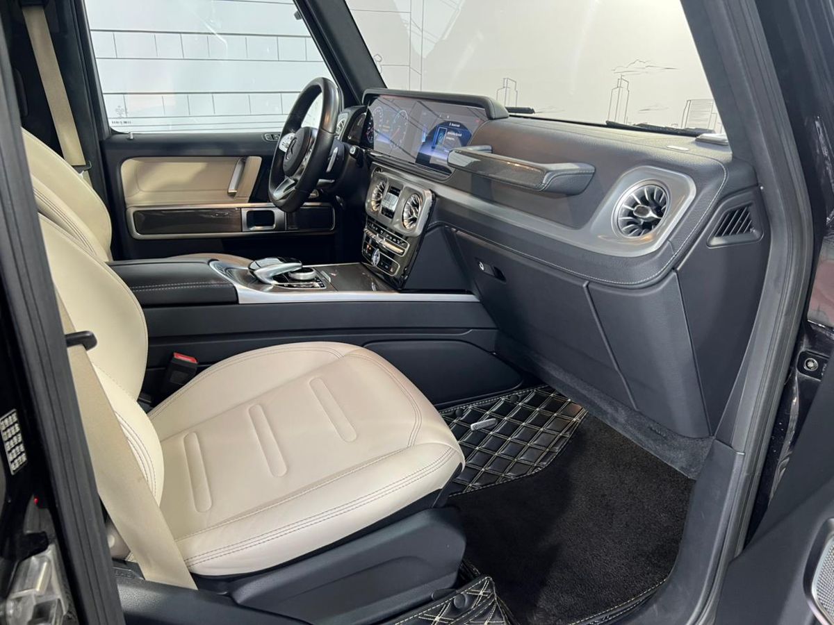 Автомобиль Mercedes-Benz G-Класс III поколение (W463) 500 4.0 AT 4Matic (422 л.с.) Base Чёрный 2019 с пробегом 107 161 км