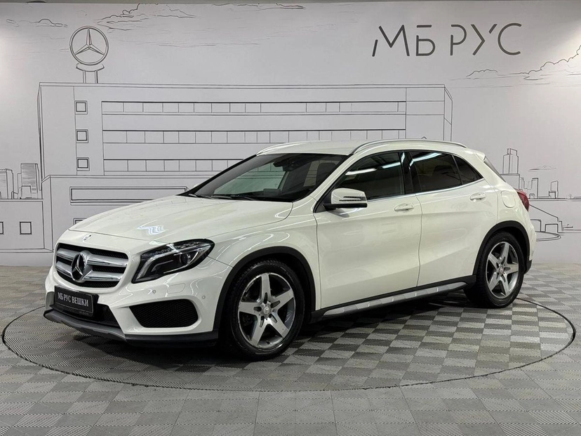 Автомобиль Mercedes-Benz GLA I поколение (X156) 250 2.0 AMT 4Matic (211 л.с.) Особая серия Белый 2015 с пробегом 135 000 км