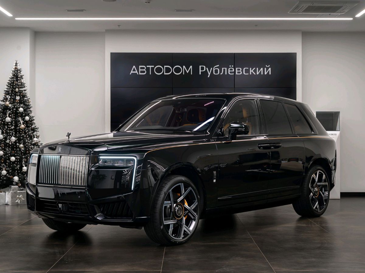 Автомобиль Rolls-Royce Cullinan I [рестайлинг] 6.8 AT 4WD (600 л.с.) Individual Чёрный 2025 с пробегом 68 км