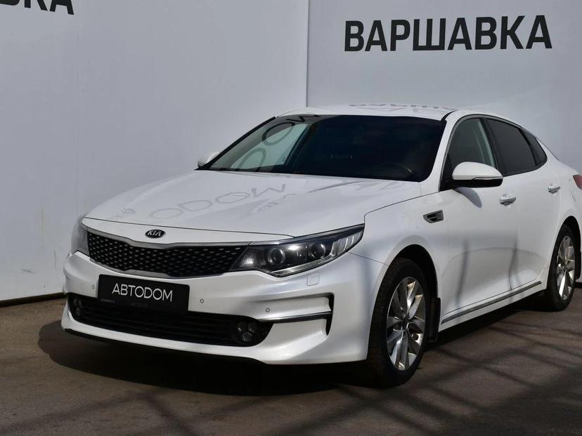 Автомобиль Kia Optima IV поколение 2.4 AT (188 л.с.) Prestige Белый 2018 с пробегом 149 563 км
