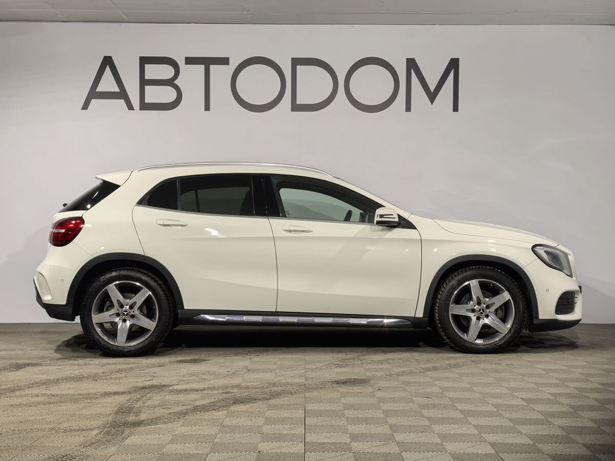 Автомобиль Mercedes-Benz GLA I (X156) [рестайлинг] 250 2.0 AMT 4Matic (211 л.с.) Особая серия Белый 2017 с пробегом 63 079 км