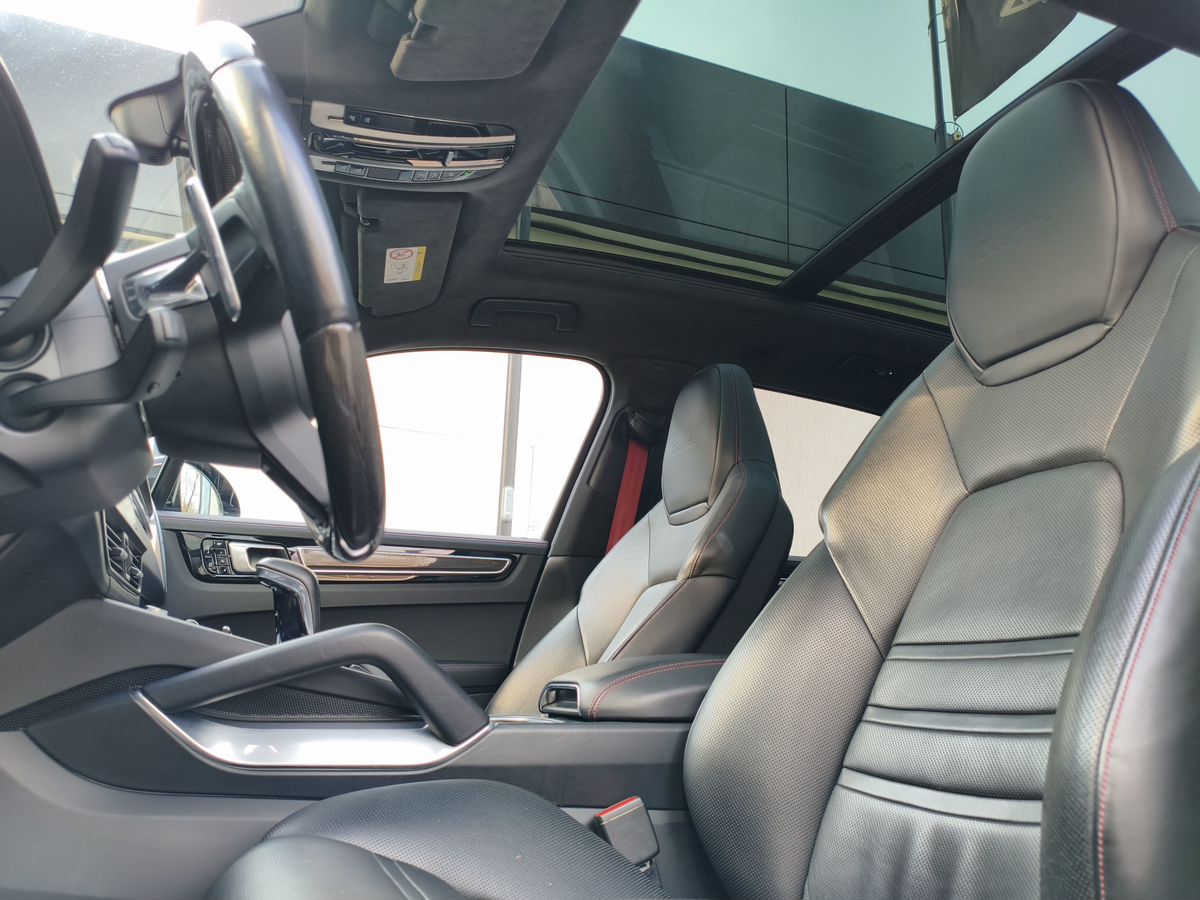 Porsche Cayenne III поколение Turbo 4.0 AT 4WD (550 л.с.) Turbo Чёрный 2019 с пробегом 79 900 км