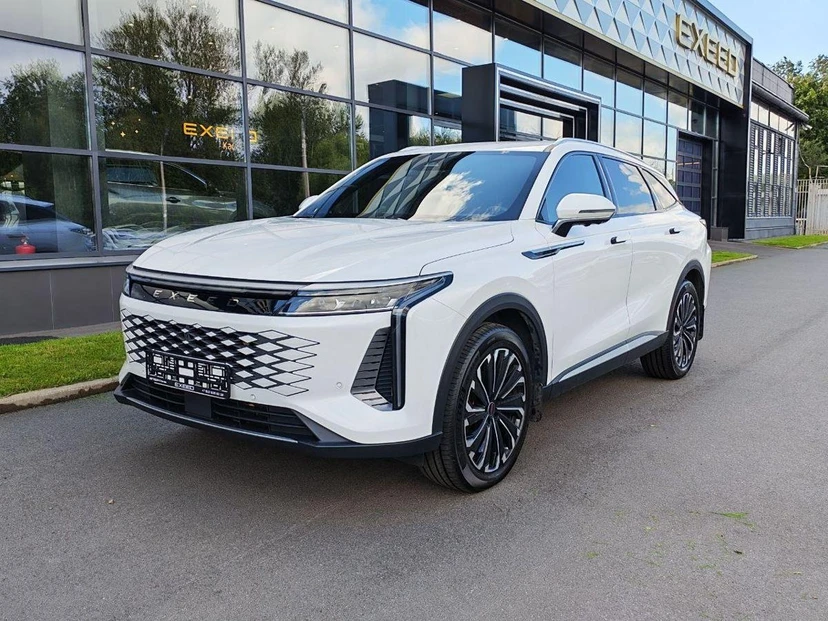 EXEED RX I поколение 2.0 AMT 4WD (249 л.с.) Platinum Белый 2023 с пробегом 50 456 км