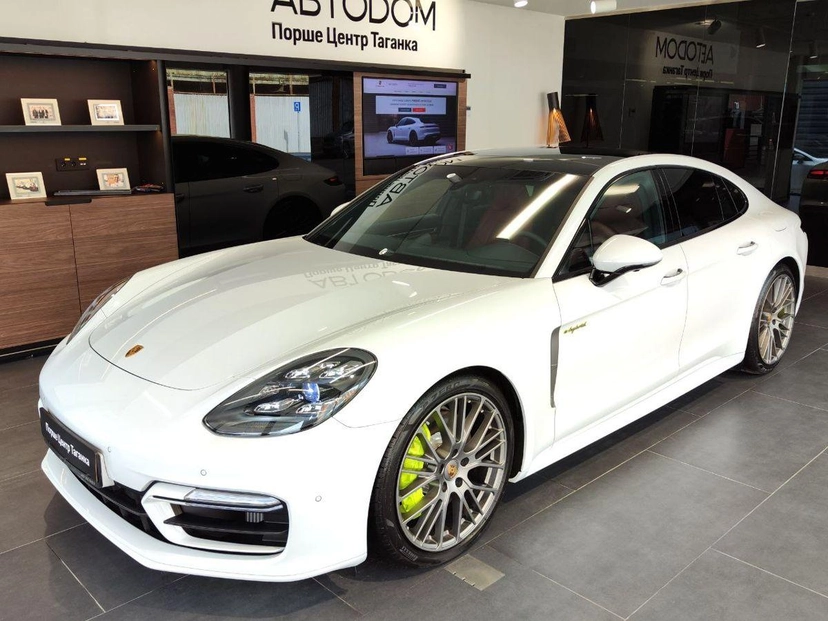 Автомобиль Porsche Panamera II [рестайлинг] 4 2.9hyb AMT 4WD (330 л.с.) Platinum Edition Белый 2022 с пробегом 285 км