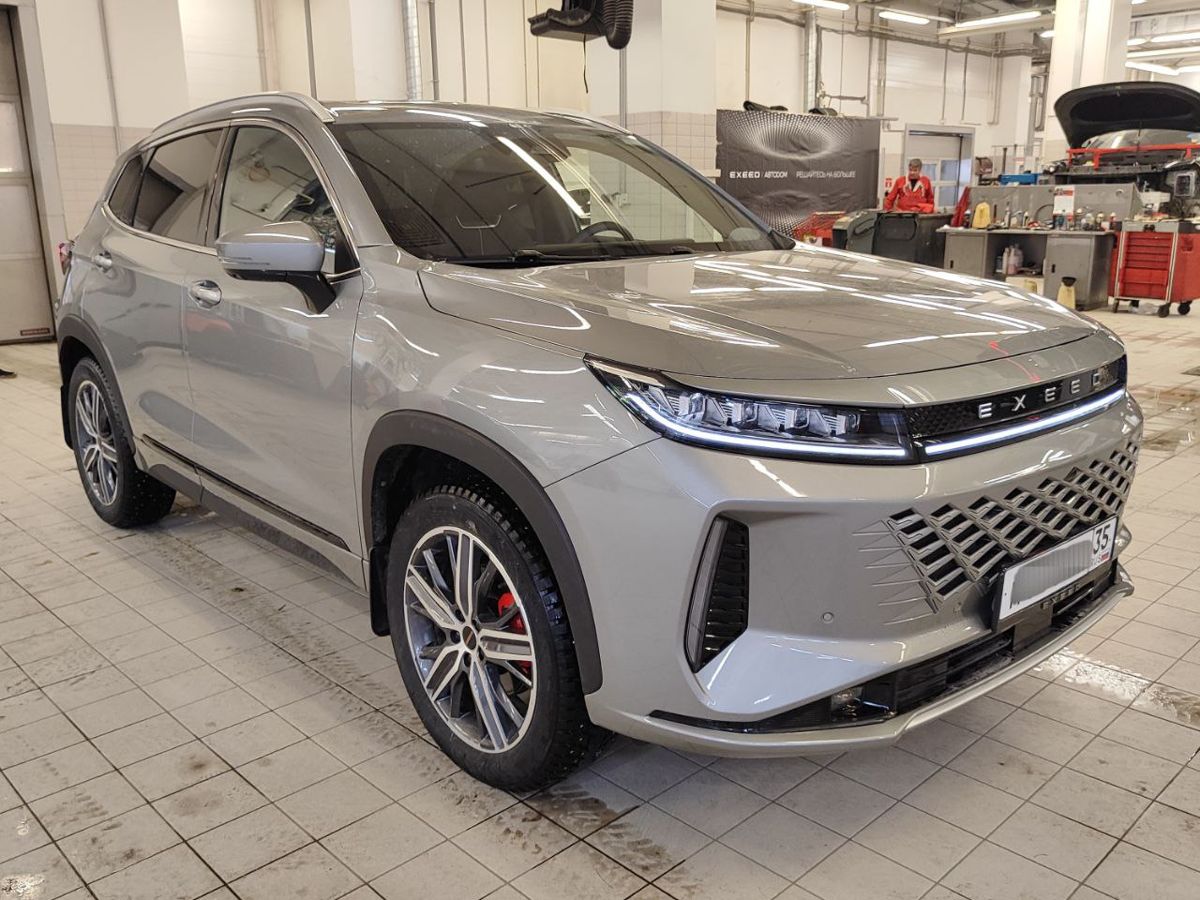 Автомобиль EXEED LX I [2-й рестайлинг] 1.6 AMT (150 л.с.) Premium Серый 2024 с пробегом 11 054 км