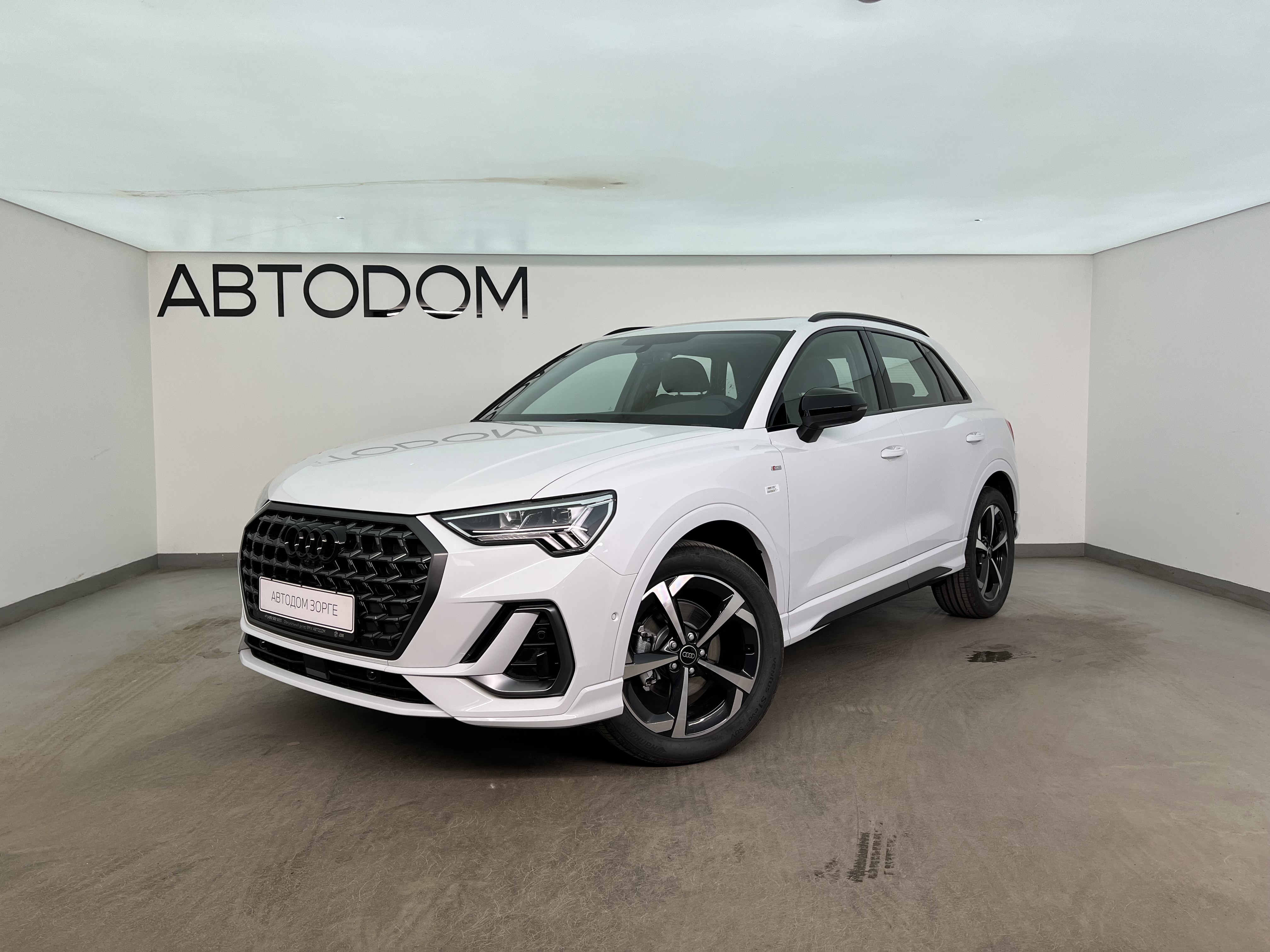 Audi Q3 II поколение (F3) 1.5 AMT (160 л.с.) Base Белый 2026 